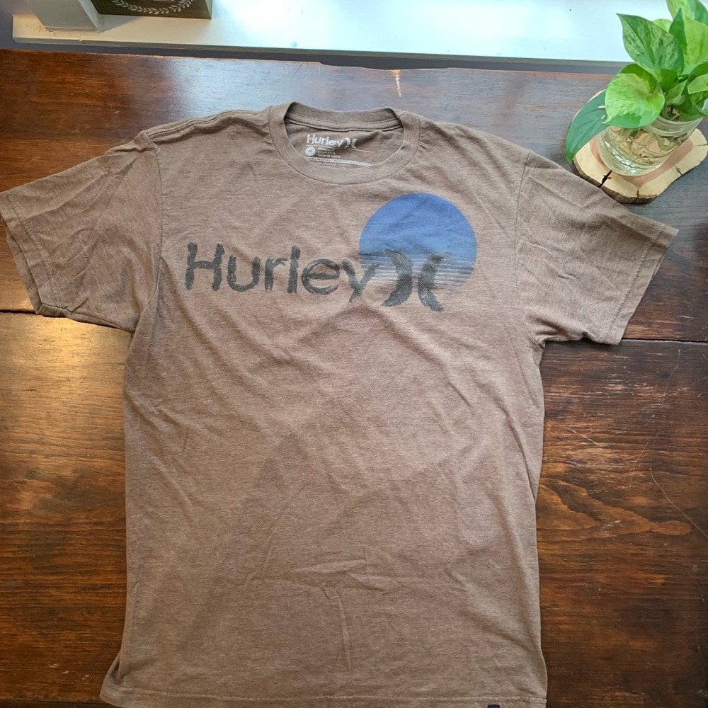 Men’s size medium Hurley T Shirt